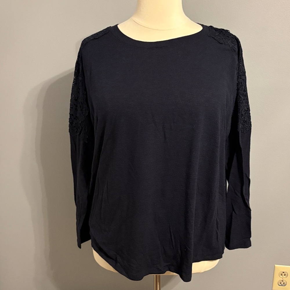 Lane Bryant Black Crew Neck Long Sleeve Sweater with Lace Shoulders